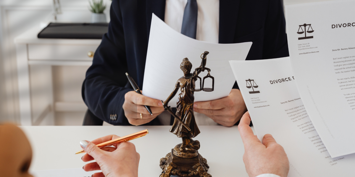Can you claim spousal maintenance from your former spouse after divorce in Romania? How a family lawyer can help you