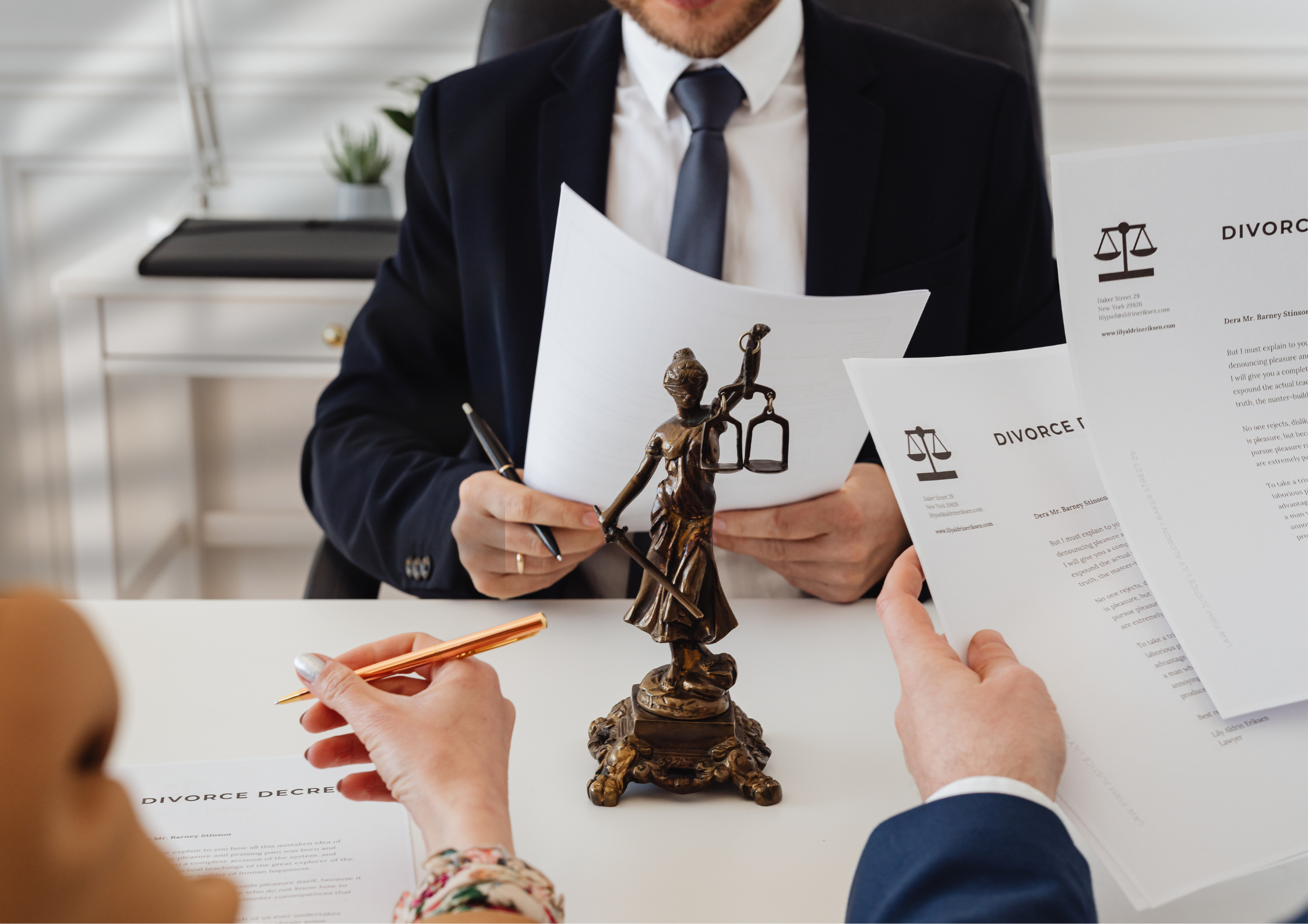 Can you claim spousal maintenance from your former spouse after divorce in Romania? How a family lawyer can help you